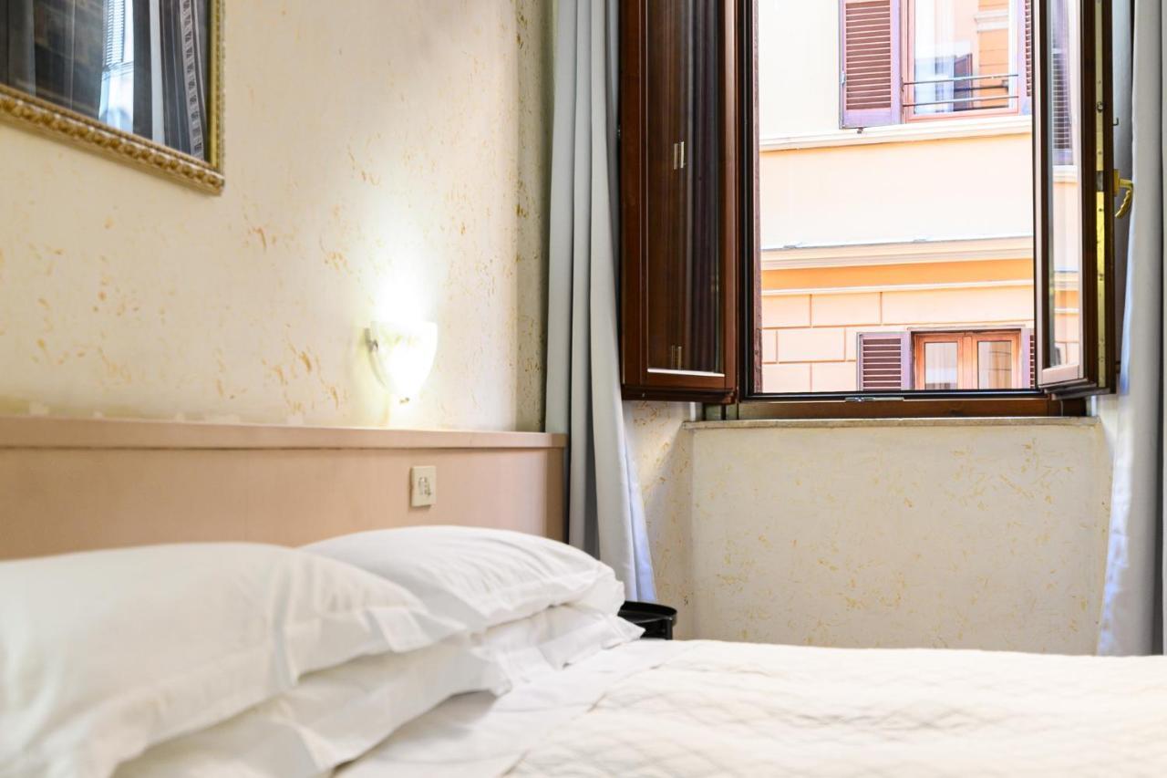 Hotel Julia Roma Eksteriør bilde