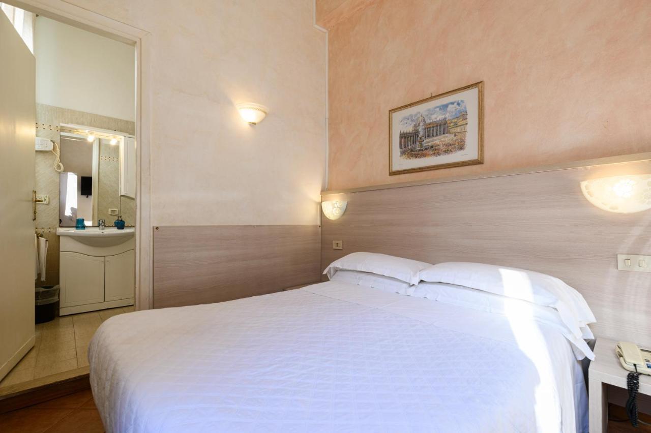 Hotel Julia Roma Eksteriør bilde