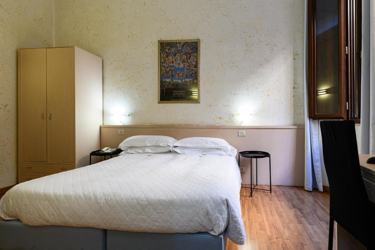 Hotel Julia Roma Eksteriør bilde