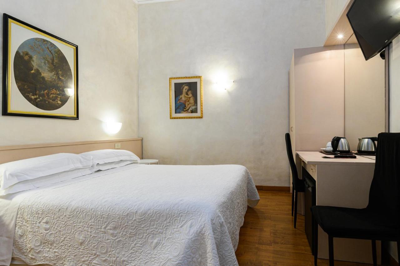 Hotel Julia Roma Eksteriør bilde