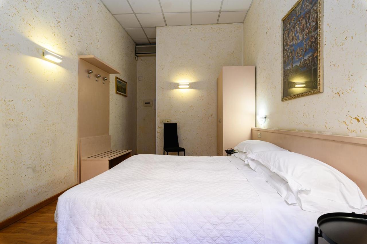 Hotel Julia Roma Eksteriør bilde