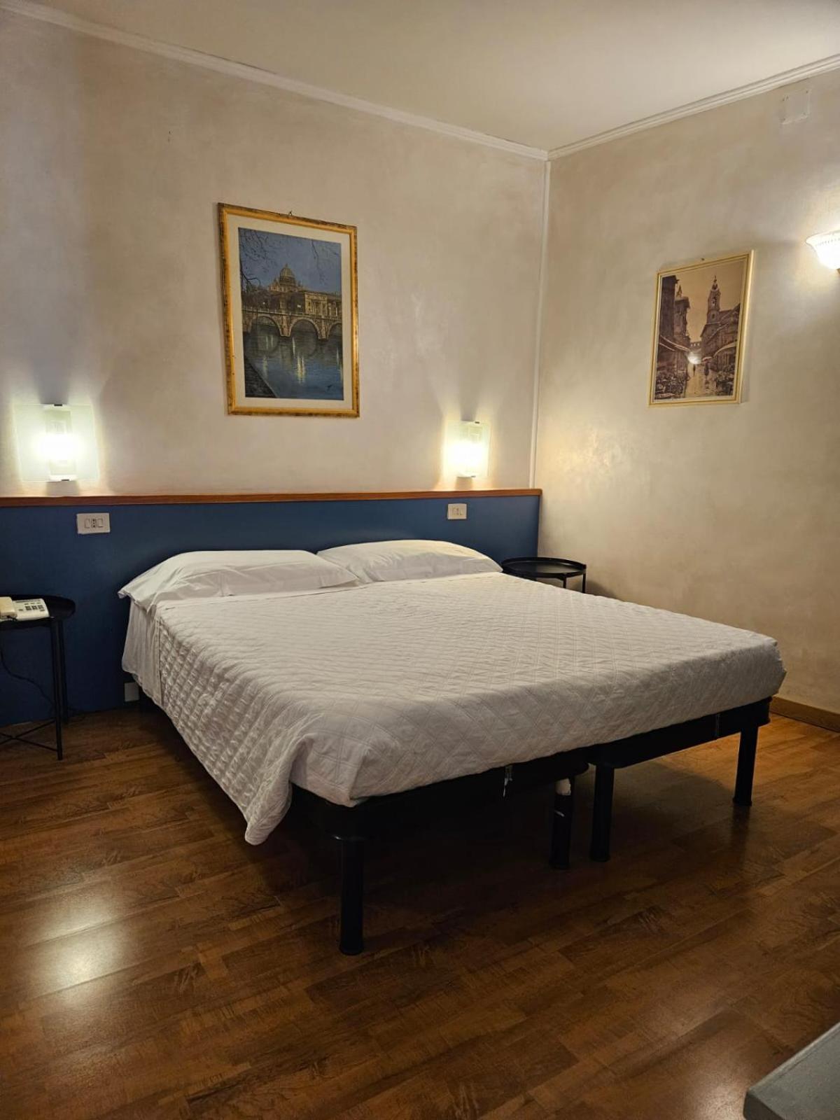 Hotel Julia Roma Eksteriør bilde
