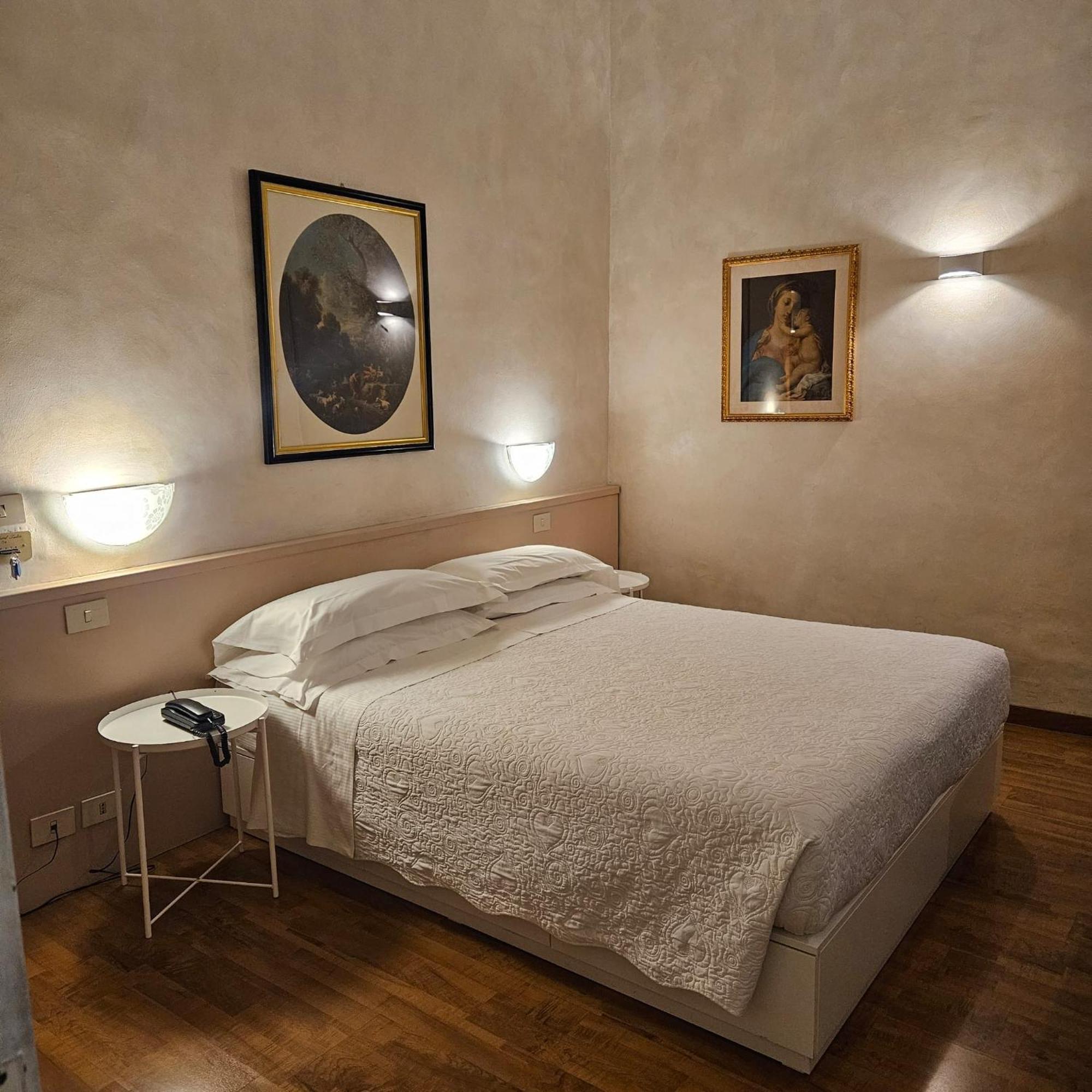 Hotel Julia Roma Eksteriør bilde