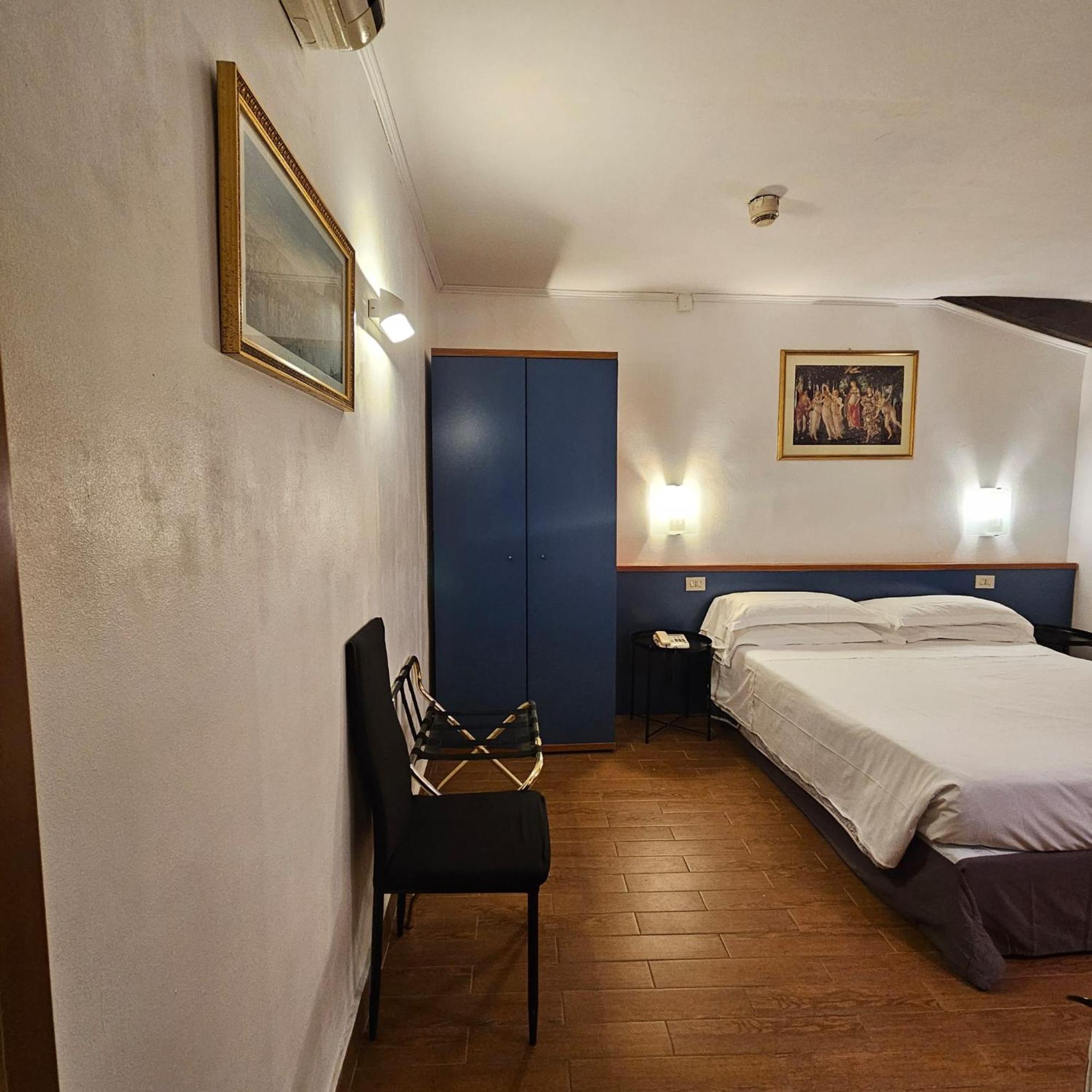 Hotel Julia Roma Eksteriør bilde